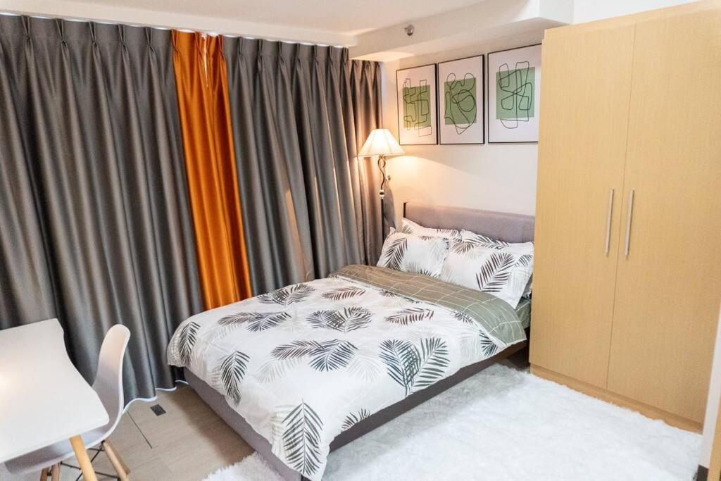 A2J Luxury 2Br Bgc Uptown Suite Near Uptown Mall Маніла Екстер'єр фото