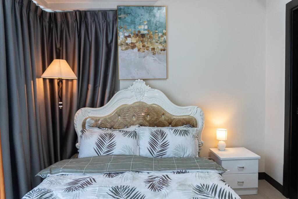 A2J Luxury 2Br Bgc Uptown Suite Near Uptown Mall Маніла Екстер'єр фото
